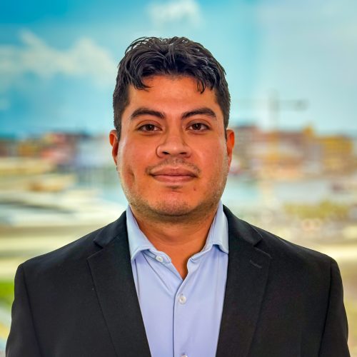 Headshot_Del-Angel-Ronald_2025-1